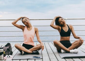 carrie-anne moss nude