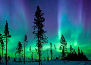 aurora wallpaper iphone