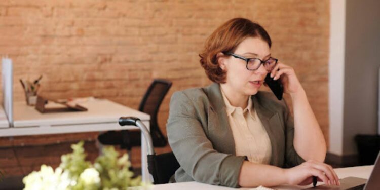 Digital Etiquette 101: Essential Practices For Phone Conversations