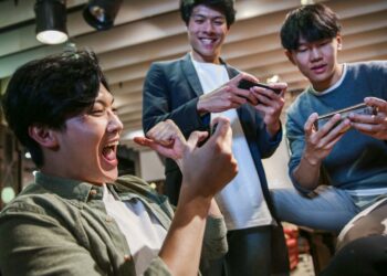 Feelings on Demand: Emotional Extraction in Mobile Gaming