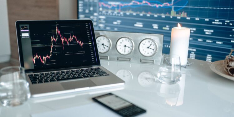How Do Daily Forex Signals Help in Building Trading Discipline and Consistency
