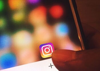 How To Run a Successful Instagram Giveaway (And Why You Should!)