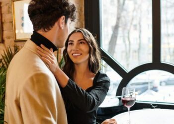 How to Date a Romanian Woman the Right Way