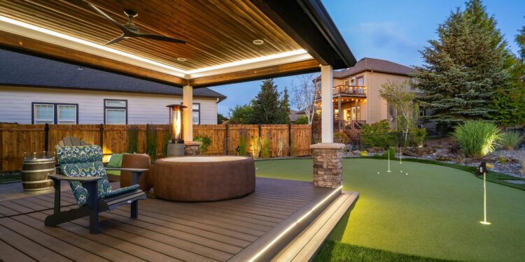 Smart Spaces: Commercial Furniture for Data-Driven Work Environments