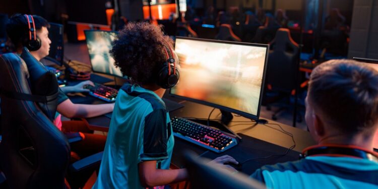 How to Take Advantage of Free Skins & Bonuses in CS2